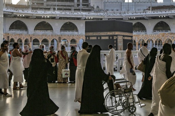 Over 100 private Hajj operators seek accreditation in Pakistan for 2027 pilgrimage