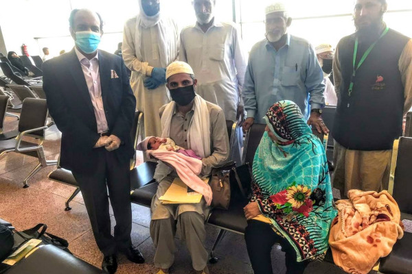 254 Pakistani Umrah pilgrims return home