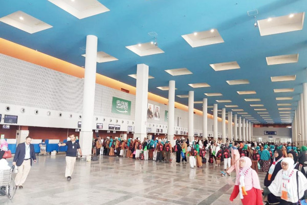 Six million Umrah pilgrims arrive and depart