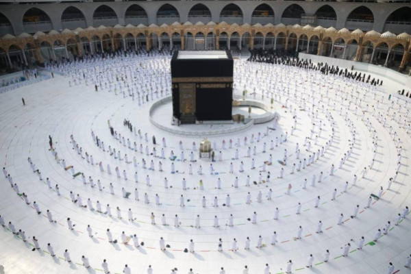 60,000 vaccinated pilgrims residing in Saudi Arabia can perform Hajj this year