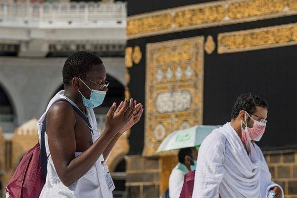 Saudi Arabia provides Hajj pilgrims with ‘smart’ cards for their safety and security