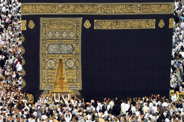 Saudi Arabia lets Qatari pilgrims book Umrah packages in KSA after Doha blocks online booking