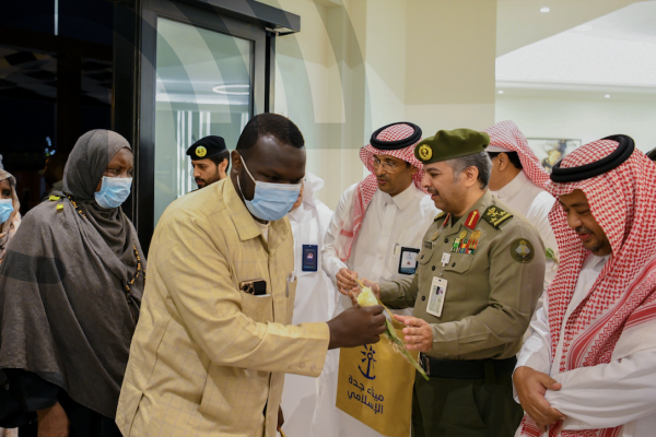 Jeddah Islamic Port receives first group of Hajj pilgrims