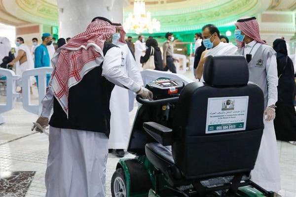 Tanaqqol app helps 2k pilgrims reserve electric cars