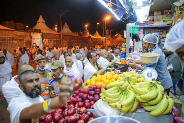 Hajj 2019 Day 1: Pilgrims arrive in Mina for the night ahead of the journey to mount Arafat