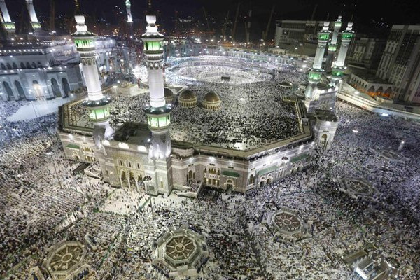 Banks to start receiving Hajj applications from Monday