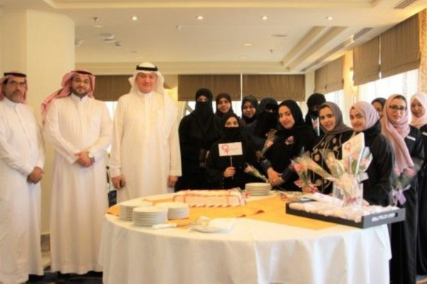 Makkah Millennium Hotel honors its female workers