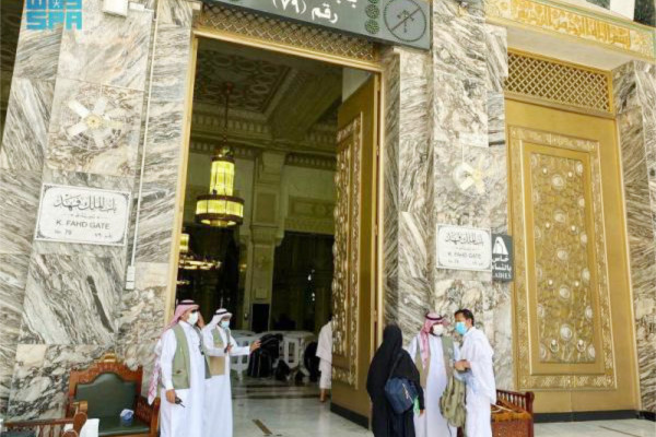 100 gates to manage crowds at Makkah’s Grand Mosque