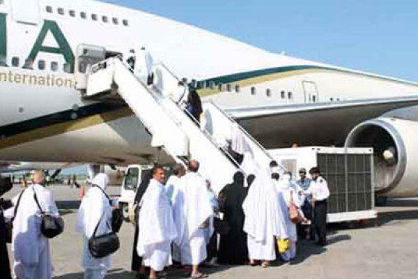 PIA introduces Umrah Executive Economy class for Jeddah and Madinah