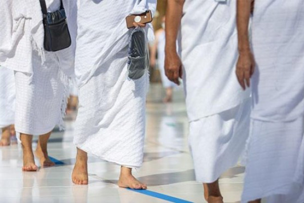 Indonesian Religious Affairs Ministry Postpones Umrah Departure Until Early 2022