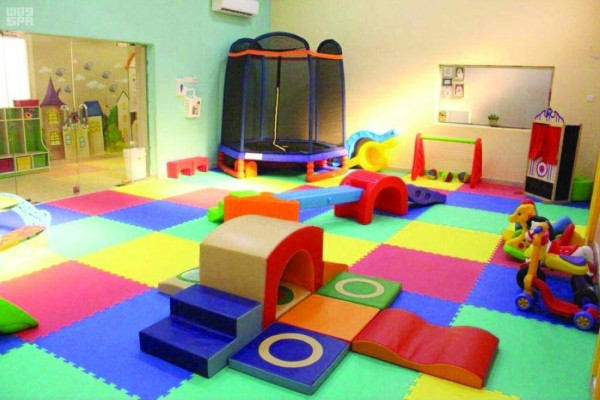 Free nurseries for children of pilgrims