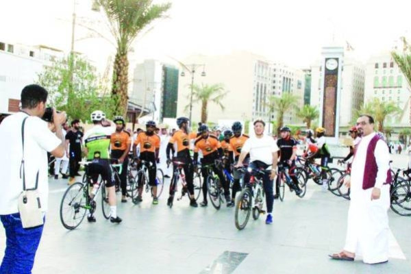 British bikers cycle 6,500 km to Madinah