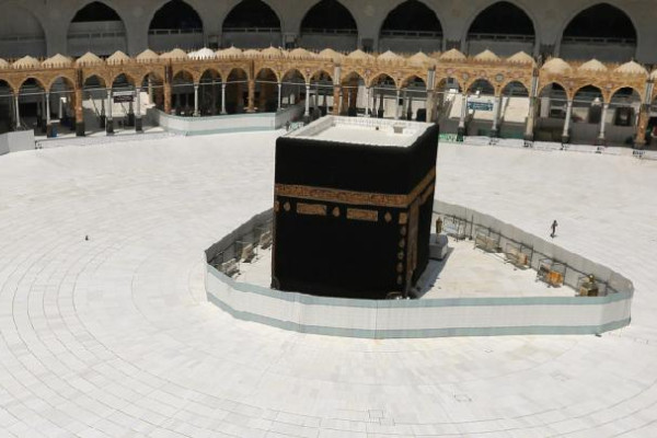 Religious Affairs Ministry Drafts Guidelines for Umrah Amid COVID-19 Pandemic