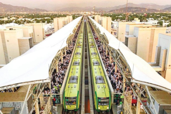Makkah recruits 23,000 workers to serve pilgrims during Hajj