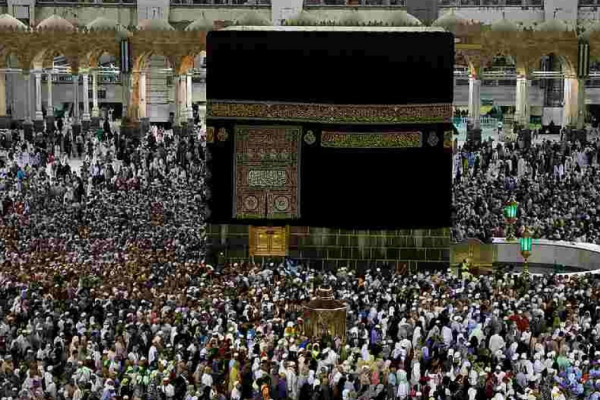 Saudi Arabia to charge Haj pilgrims RM326 for visa