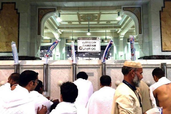 Zamzam: The well that hasn’t dried out for over 5,000 years!