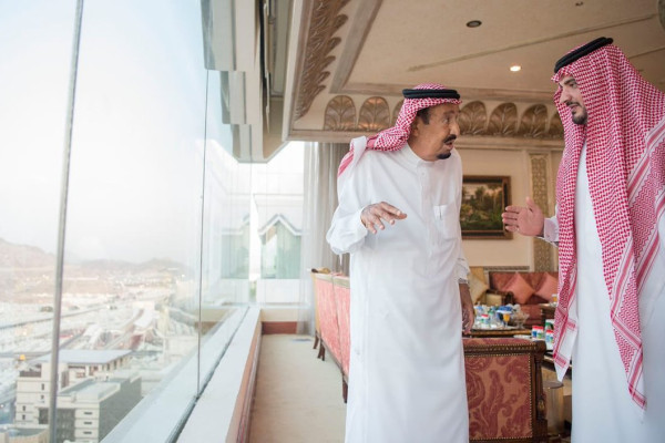 King Salman arrives in Mina to oversee pilgrim services