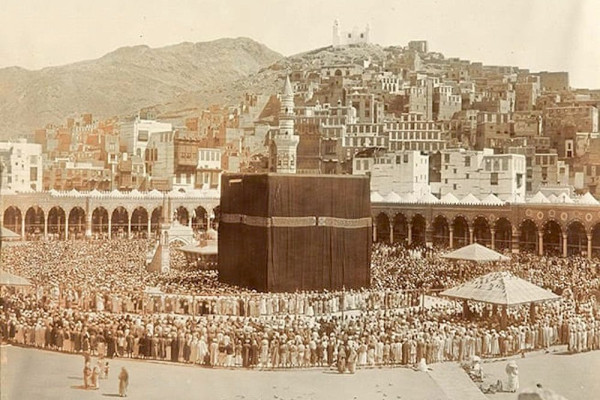 In Pictures: Historical Views of the Hajj and Mecca