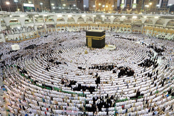 Ramadan to begin Monday as Saudi moon observers say no sight of crescent