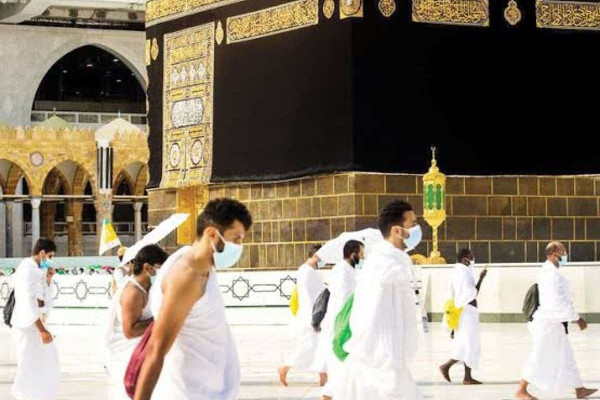Saudi Arabia plans to increase Umrah pilgrims to 120,000 per day