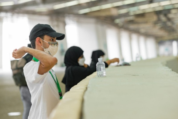 Pilgrims continue stoning of Jamarat for second day during final phase of Hajj