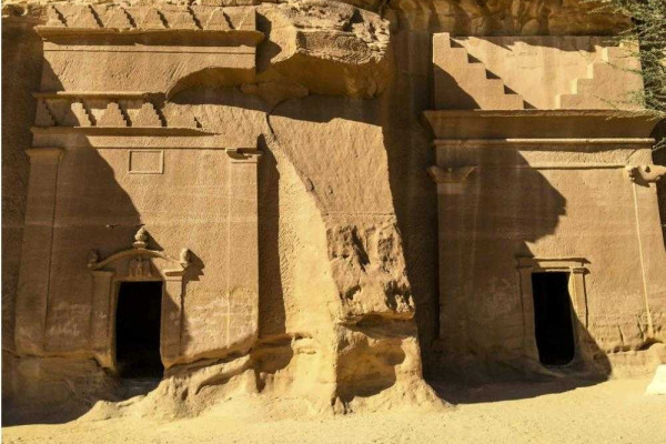 Madain Saleh: Pictured thru the writer’s eye