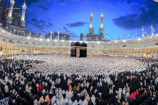 Ban on misuse of Hajj for political or sectarian purposes