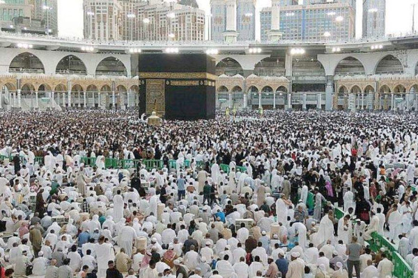 Union minister urged to act against illegal Haj operators