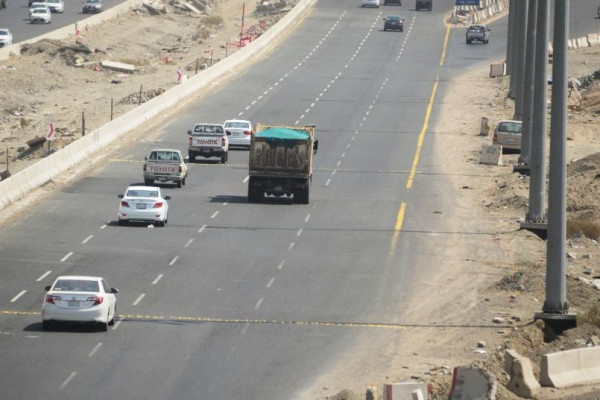Concrete blocks pose safetyhazard on Makkah highway
