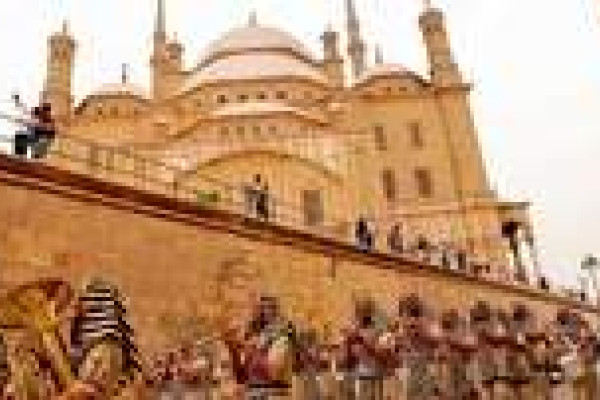 1,300 Pakistanis rescued from Madinah hotel fire