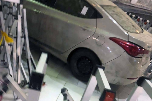 Man held for crashing car into Grand Mosque door; no injuries reported