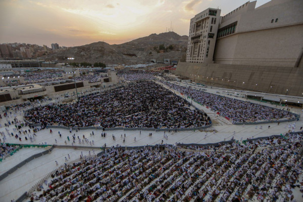 Saudi Arabia issues new link to webpage for Qatari pilgrims after Doha blocks access